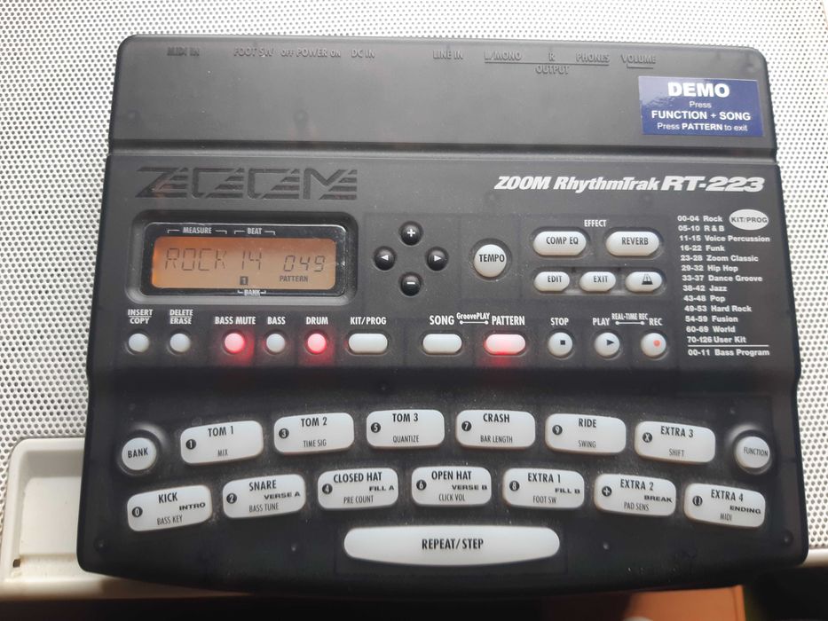 Zoom RT-223 automat perkusyjny i basowy