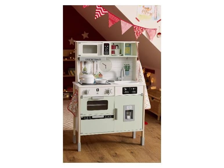 Дуууже крута дерев'яна кухня для дітей