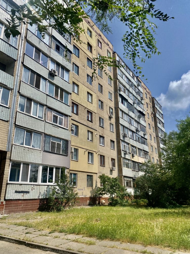 Продам квартиру Кам’янське Лівий Берег Харківська 5