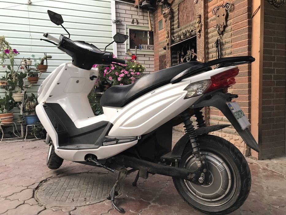 Електроскутер innoscooter EM6000 Maxi-Lithium