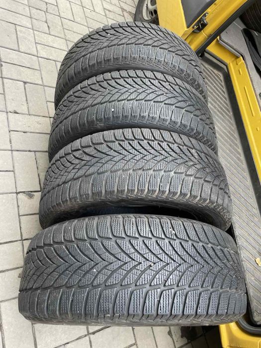 235,55,17 Goodyear 235.55 r17
