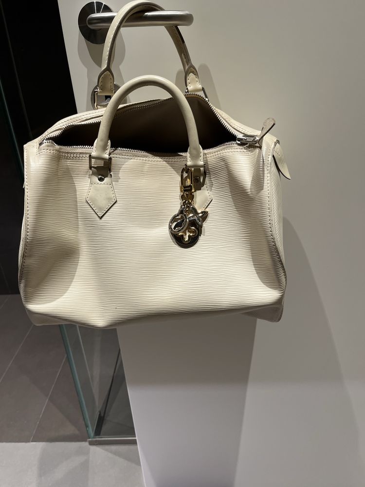 Mala baú Louis Vuitton