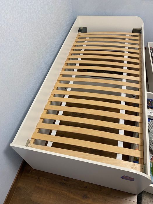 Односпальне ліжко  для дитини