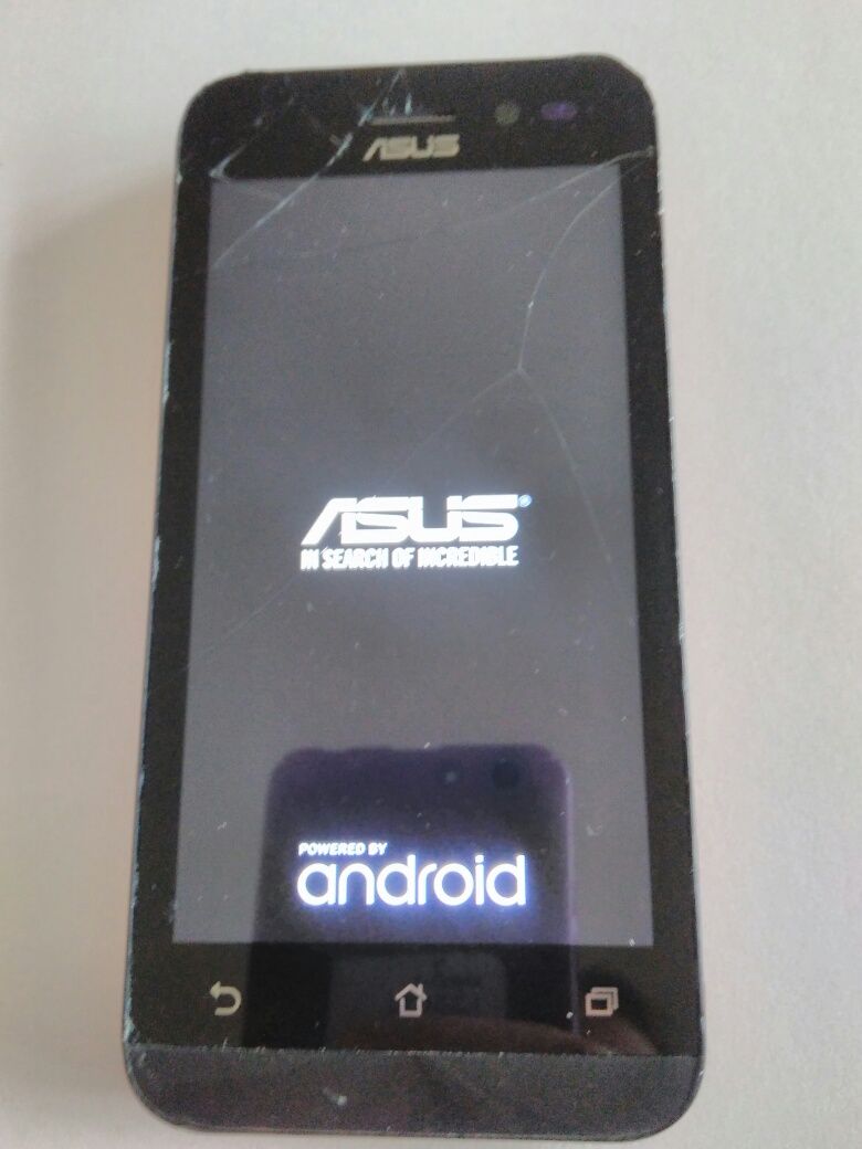 2 telefony - Asus Zenfone i Nokia RM-1019.