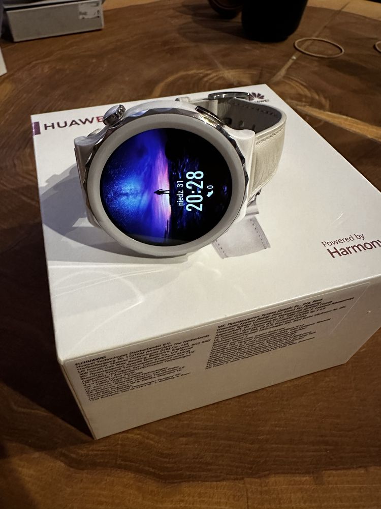 Smartwatch Huawei Watch GT3 Pro biały