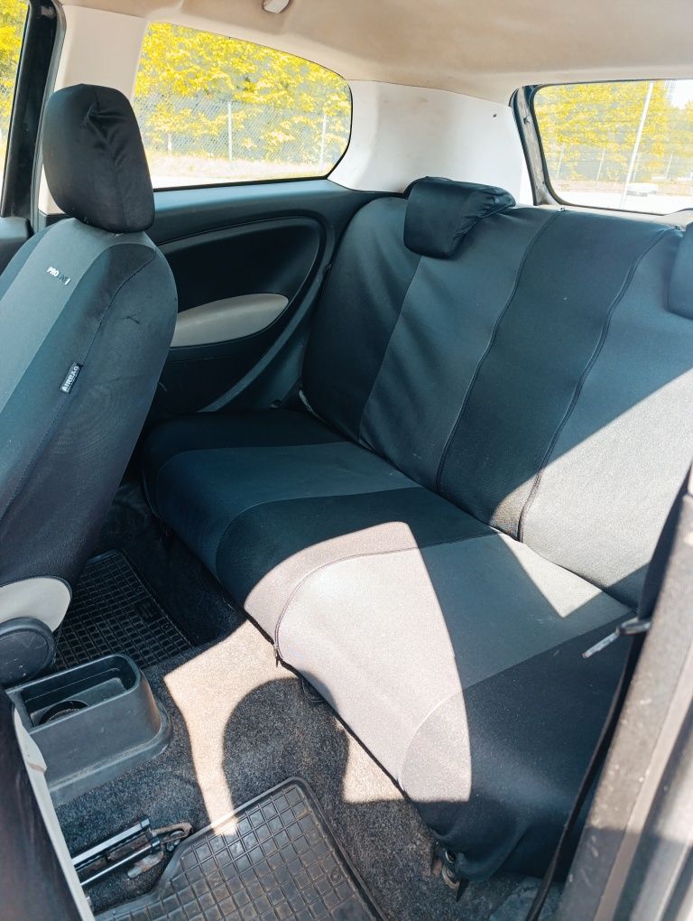 Fiat Punto 1.3D // 2009 // Super Stan // Klima // Hak // Zamiana //

S