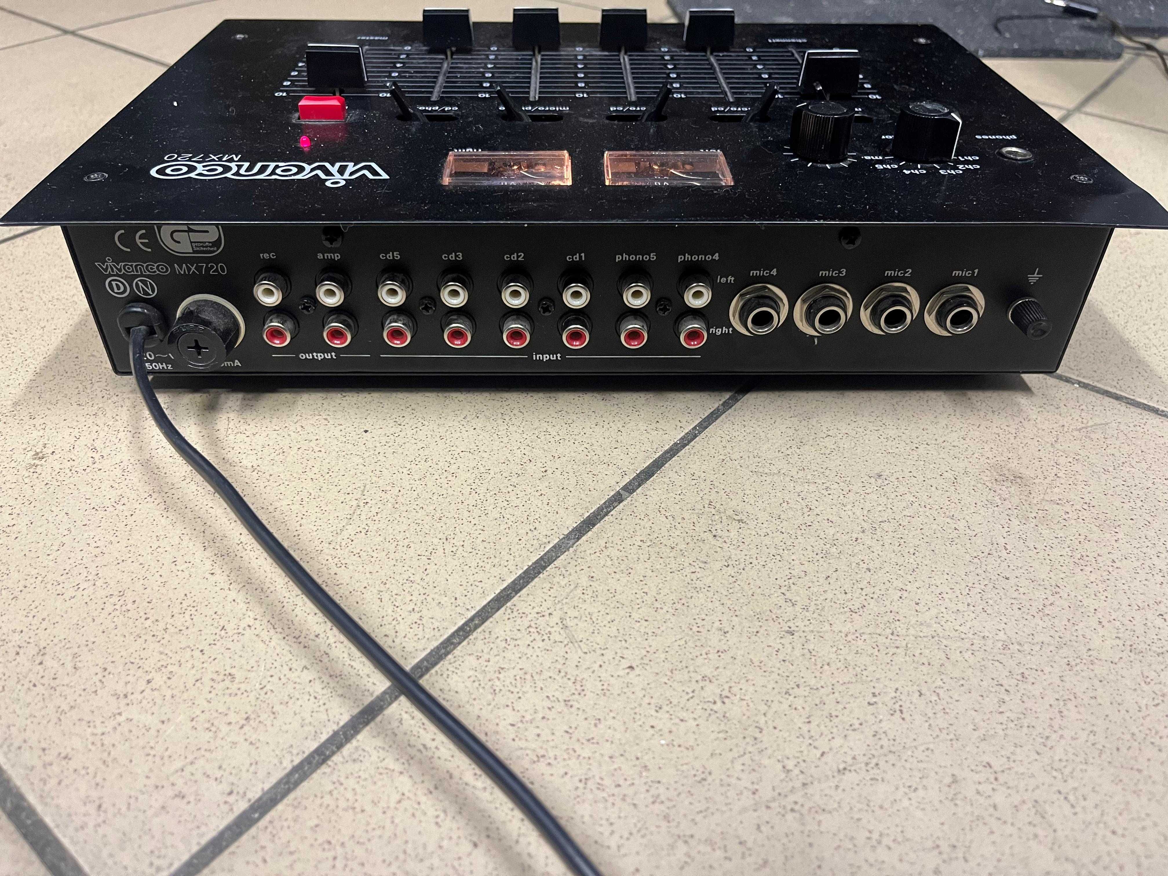 Ładny mikser audio Vivanco MX720