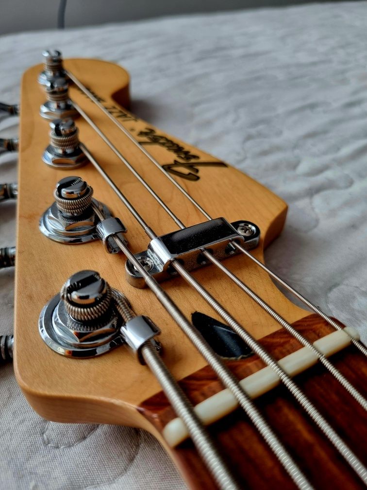 Fender Jazz Bass Deluxe 5