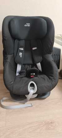 Автокрісло BRITAX Romer King II Black Series Cosmo