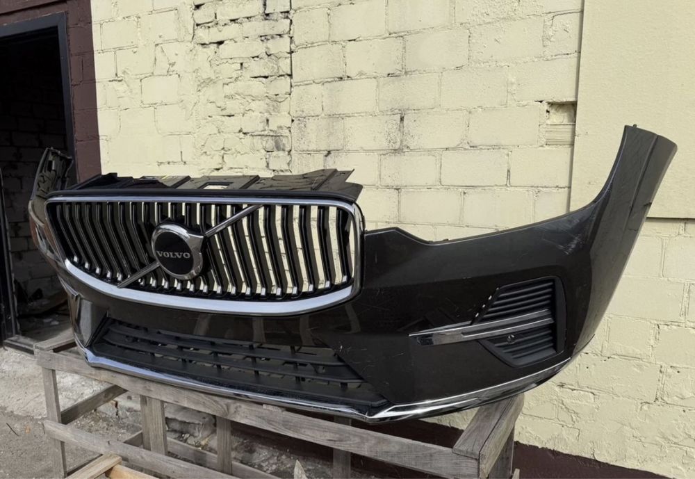 Передній передний бампер Volvo Xc 60 xc60 2023