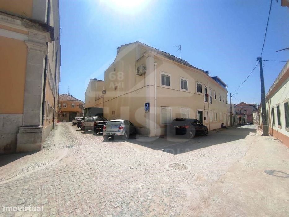 Parqueamento no centro de Benavente