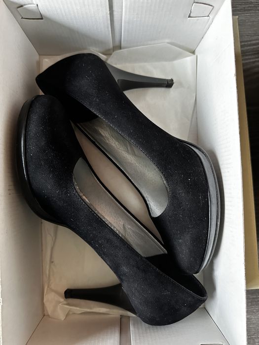 Szpilki roz. 38 zamsz