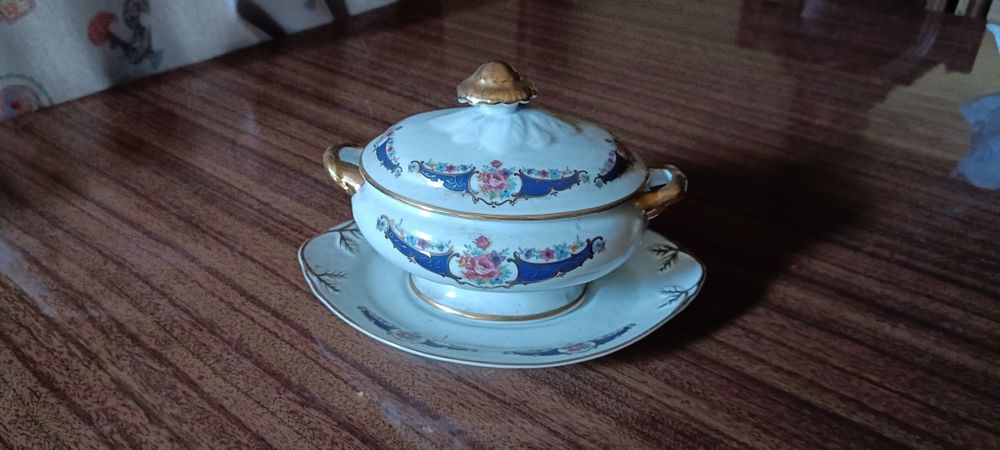 Molheira antiga porcelana