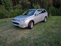 Mitsubishi Outlander Mitsubishi Outlander 2.2 Diesel, Navi, 7 osobowe