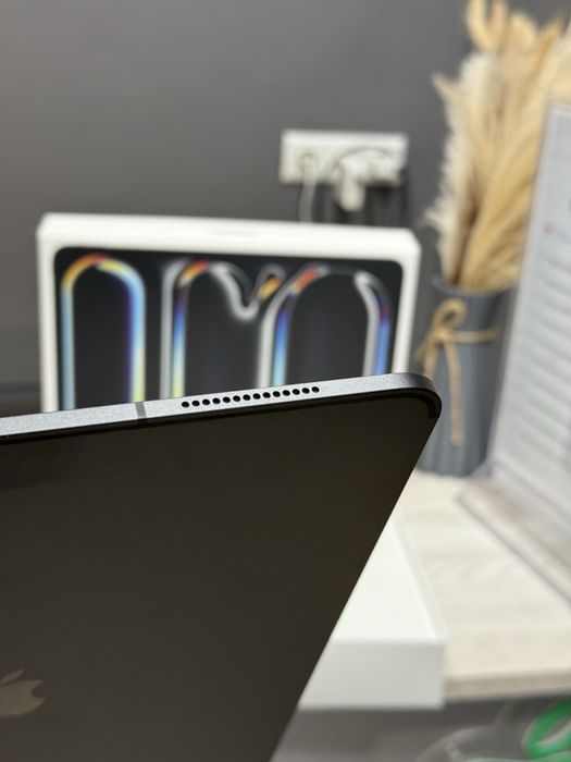 iPad Pro 13” 256gb Black M4 . Wi-Fi + LTE (підтримка сім)