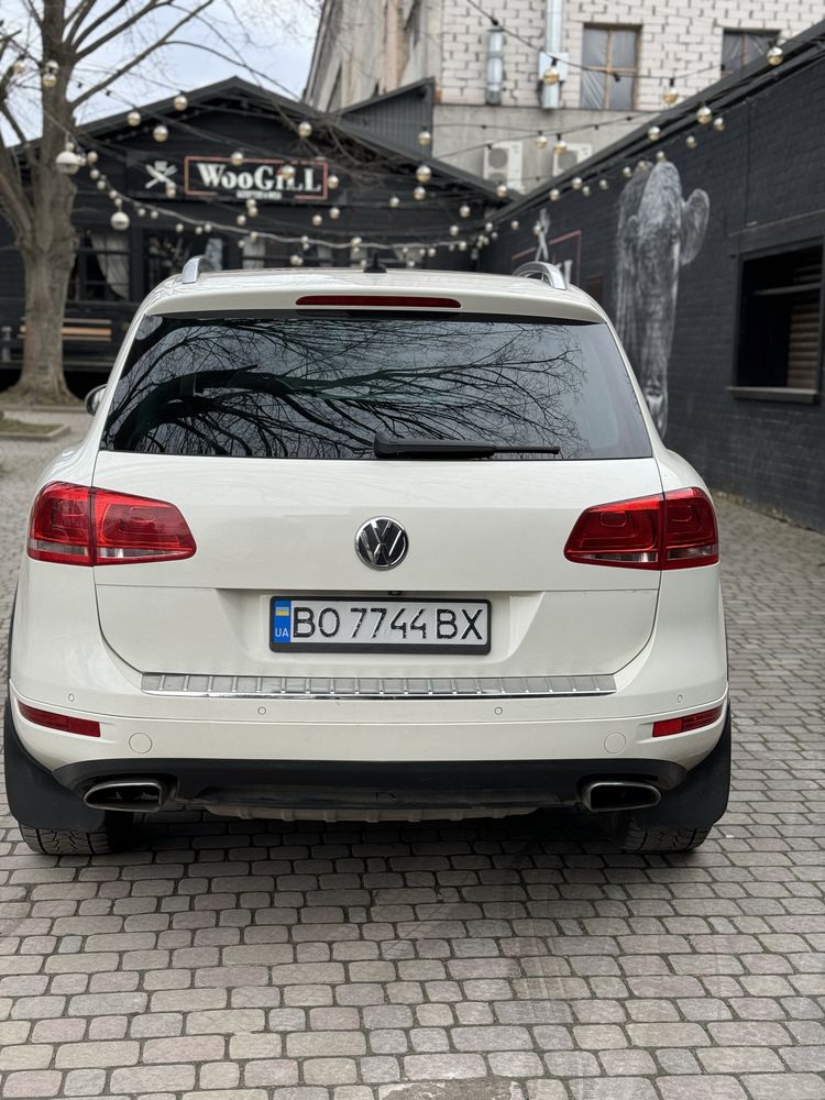 Volkswagen Touareg Exlusive 2011 за 22500$