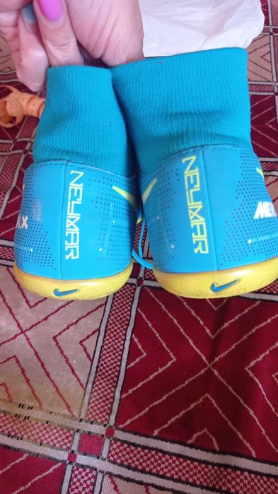 Продам кросівки Nike , 24см