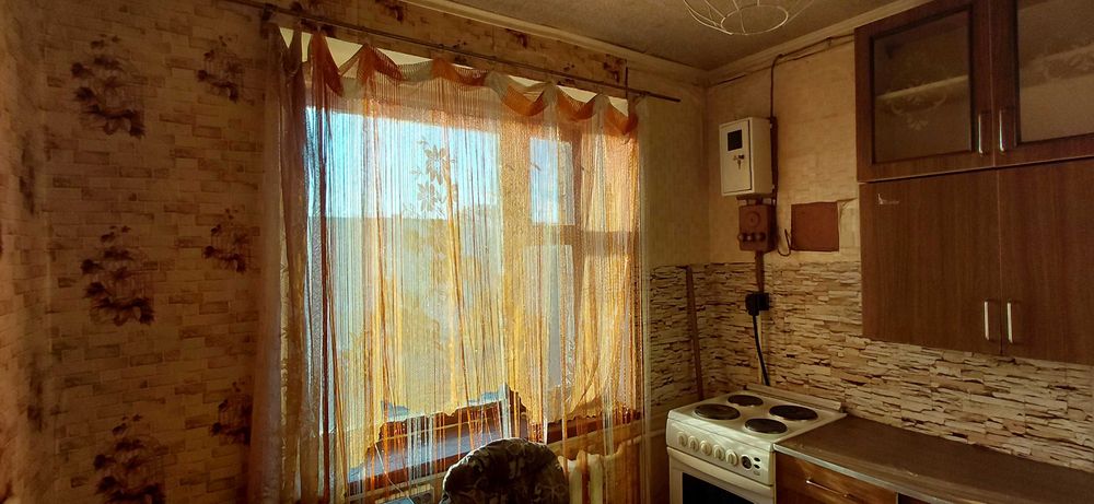 Вигідна пропозиція 2к з окремими кімнатами й світло не вимикають!