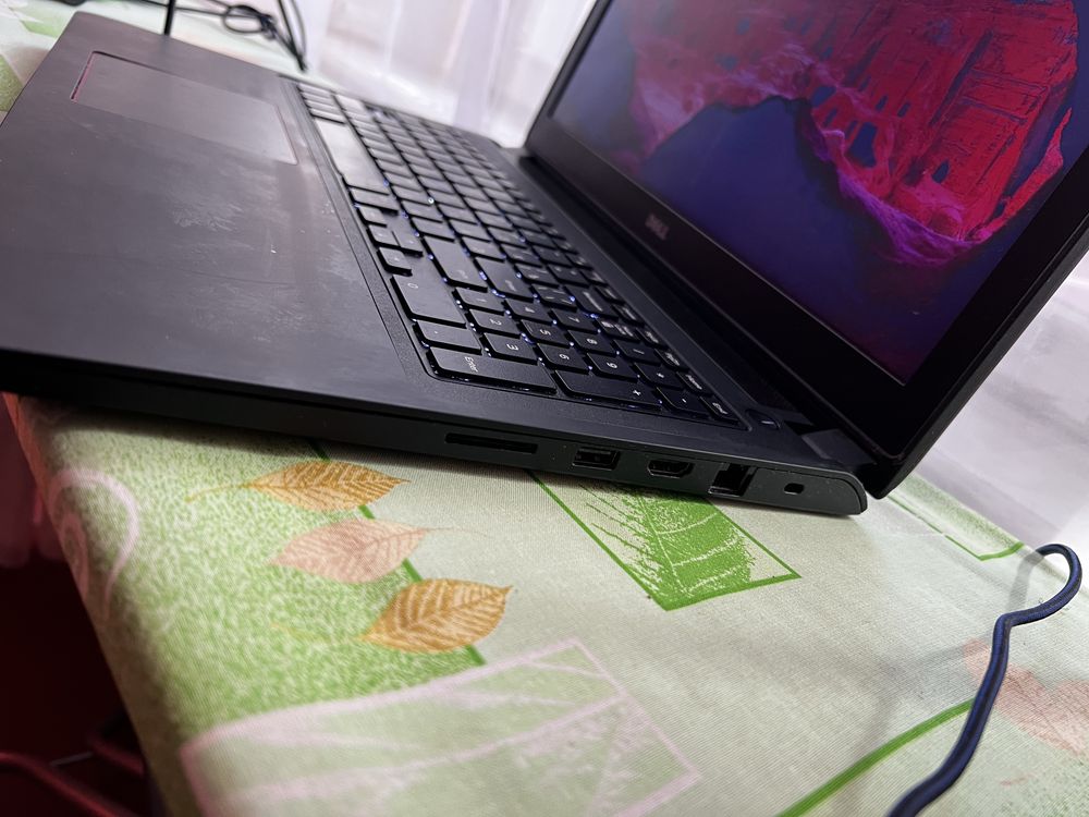 Dell inpiron 5577