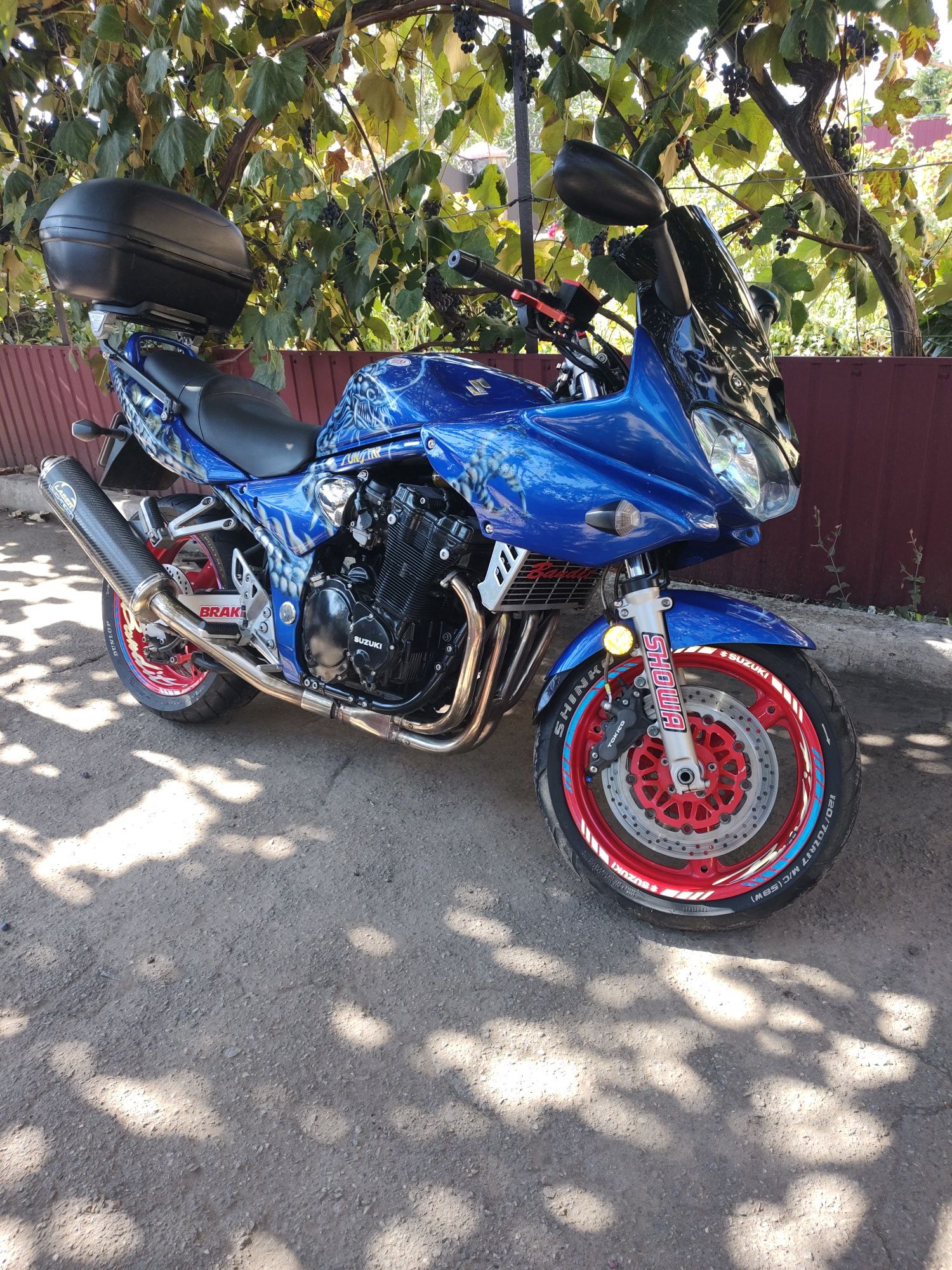 Suzuki gsf bandit 1200s  2002.