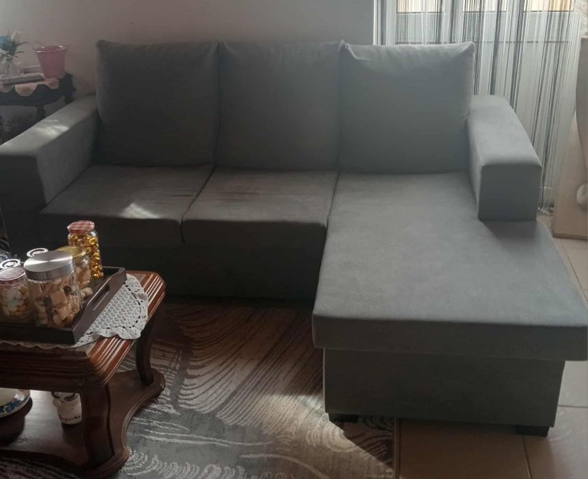 Vendo  sofá  como novo  preço negociável