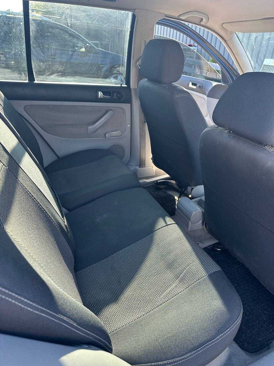 Volkswagen Golf 4 (4 года в одних руках пригнан с Люксембурга)