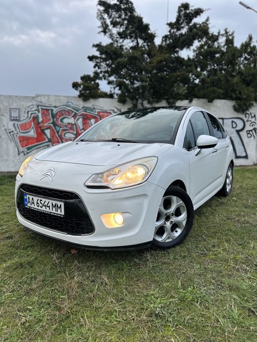 Продам Citroen C3 2010