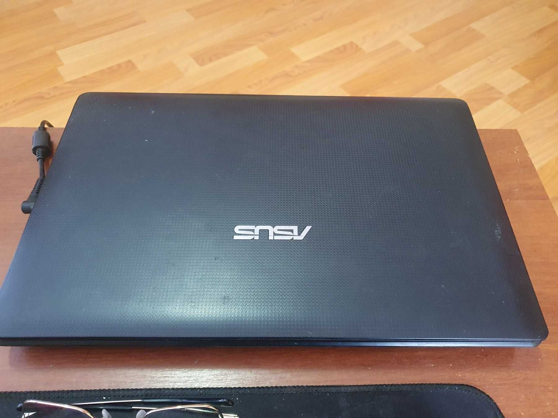 Ноутбук Asus X54HY