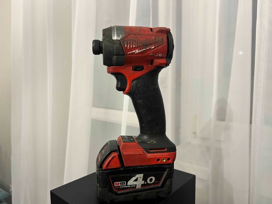 OKAZJA! Milwaukee M18 FID3 – zakrętarka udarowa, uszkodzona