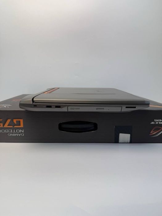 Asus ROG G752 | i7-6700HQ | GTX 1060 6 ГБ | 16/480 | IPS FHD 75 Гц