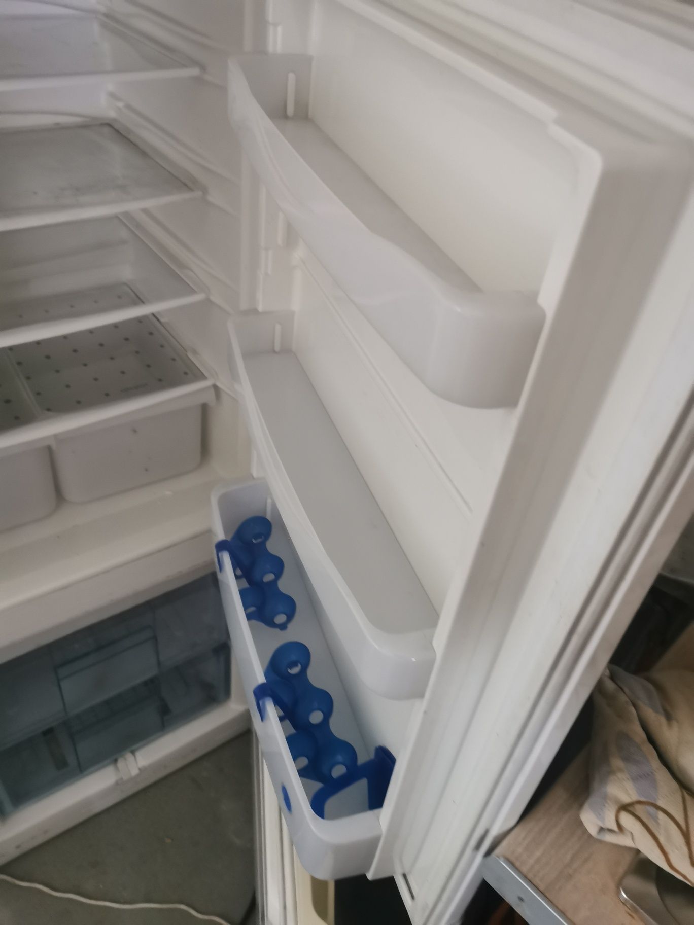 Lodówka polar  .