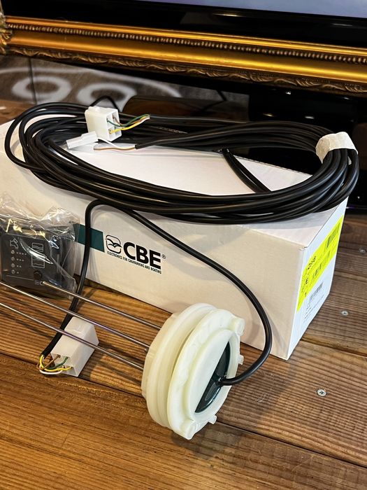Nível de águas CBE autocaravana com painel e sonda universal