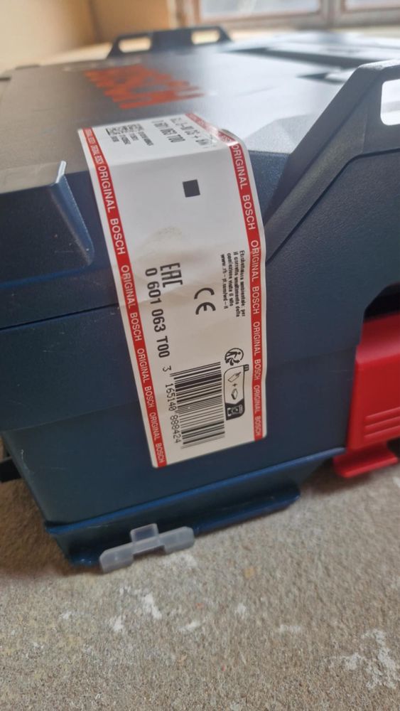 Laser krzyżowy Bosch GLL 3-80 CG + uchwyt BM1 + Odbiornik LR7