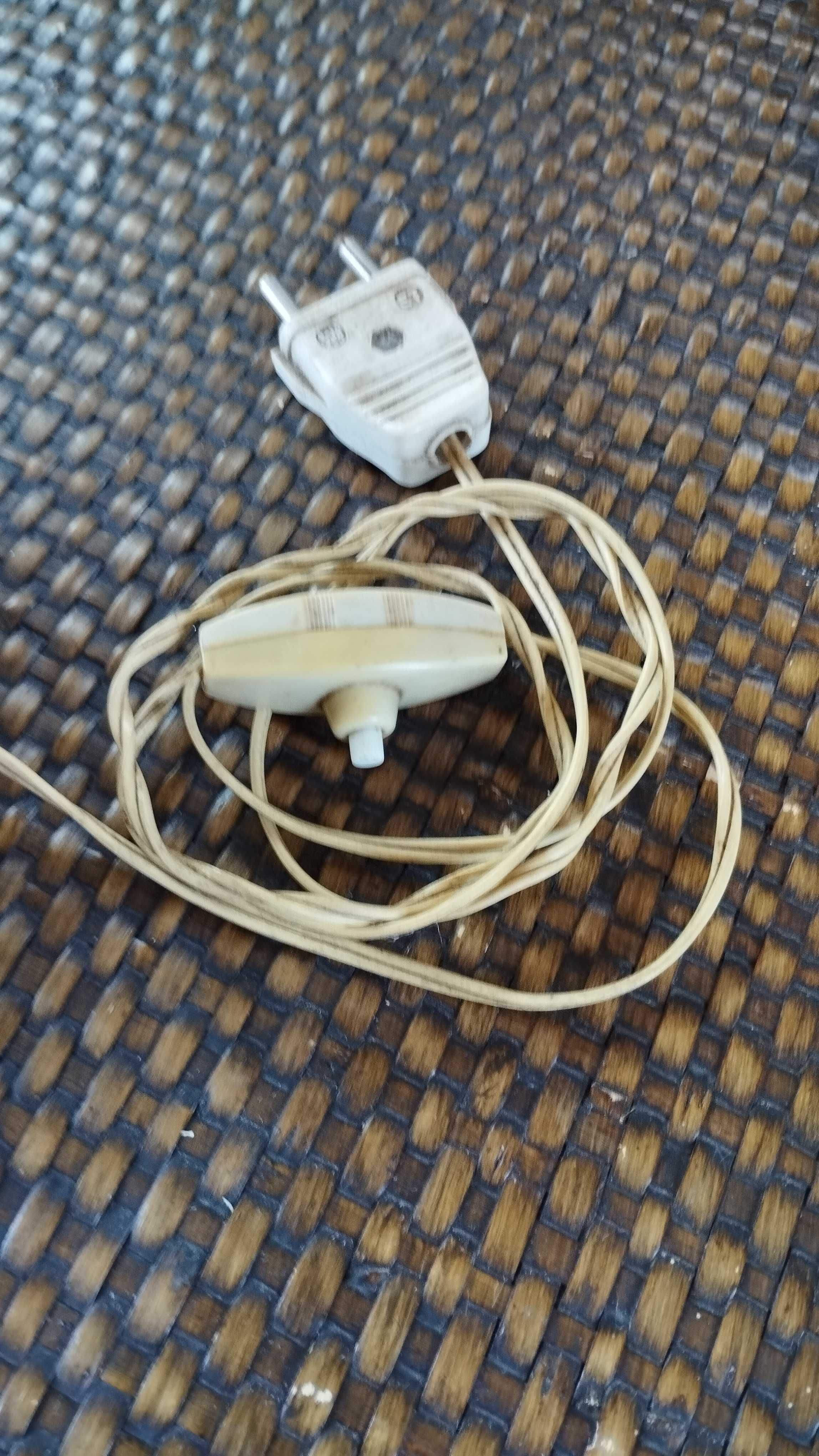Candeeiro Vintage – Antigo Lampião a Óleo Adaptado para Eletricidade