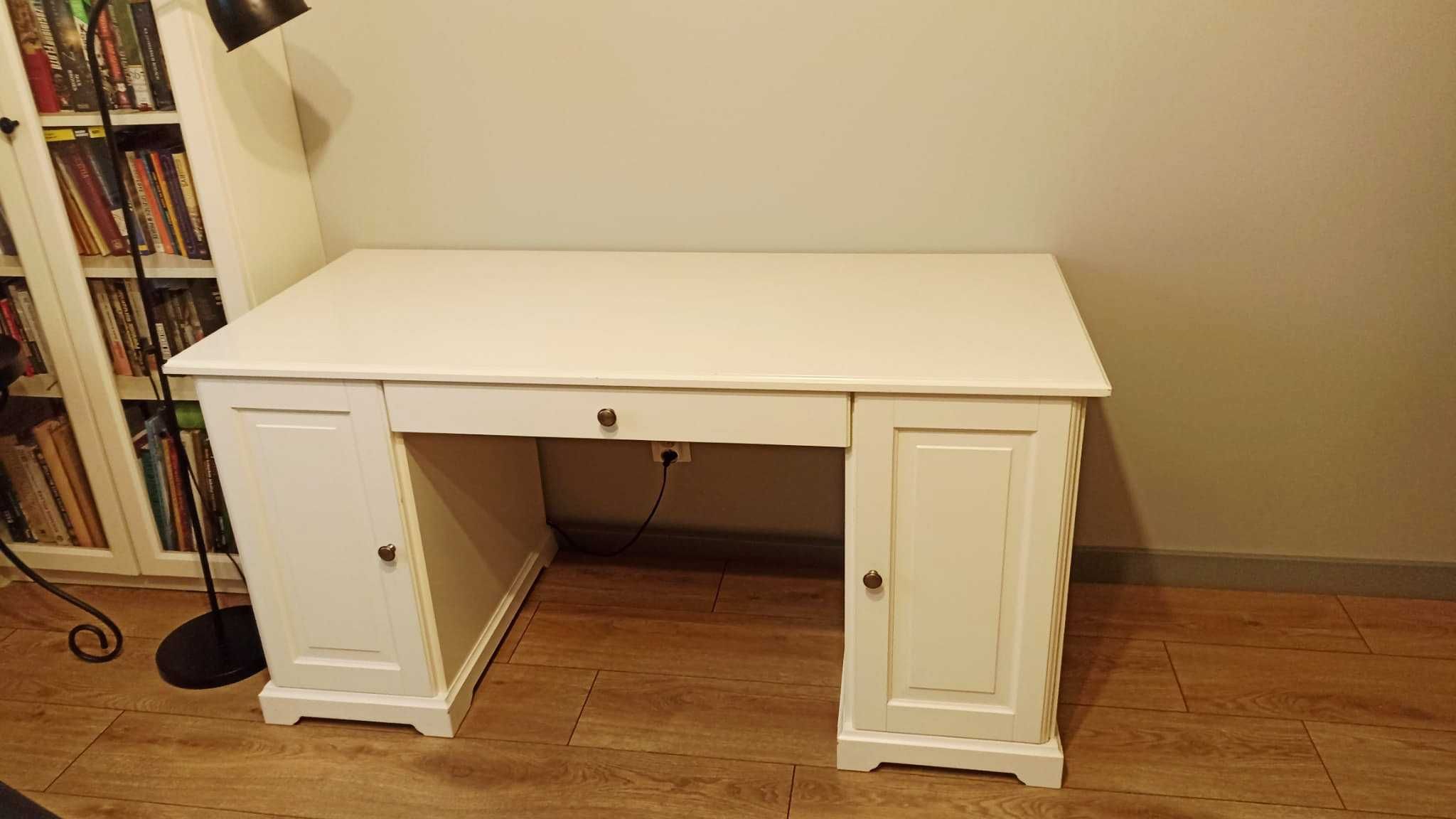 Sprzedam biurko białe hemnes