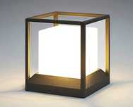 Nowoczesna wodoodporna lampa cokołowa