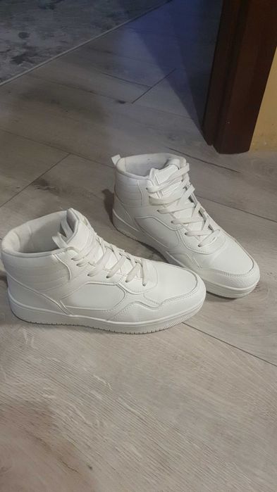 Весенние кросовки высокие, фирмы Primark,  белые, 39 р.