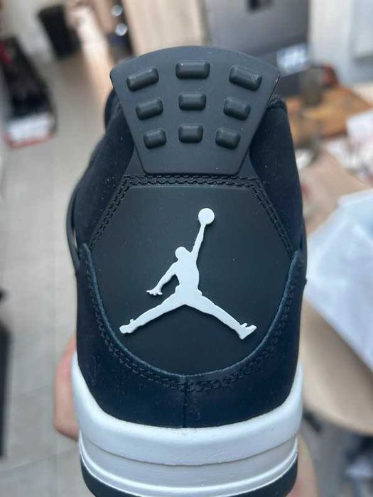 Buty meskie Mokasyny Jordan_4_Retro_White_Thunder Roz.44