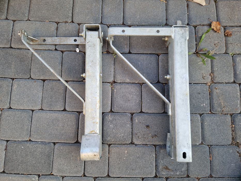 Podpory do przyczepy . Komplet