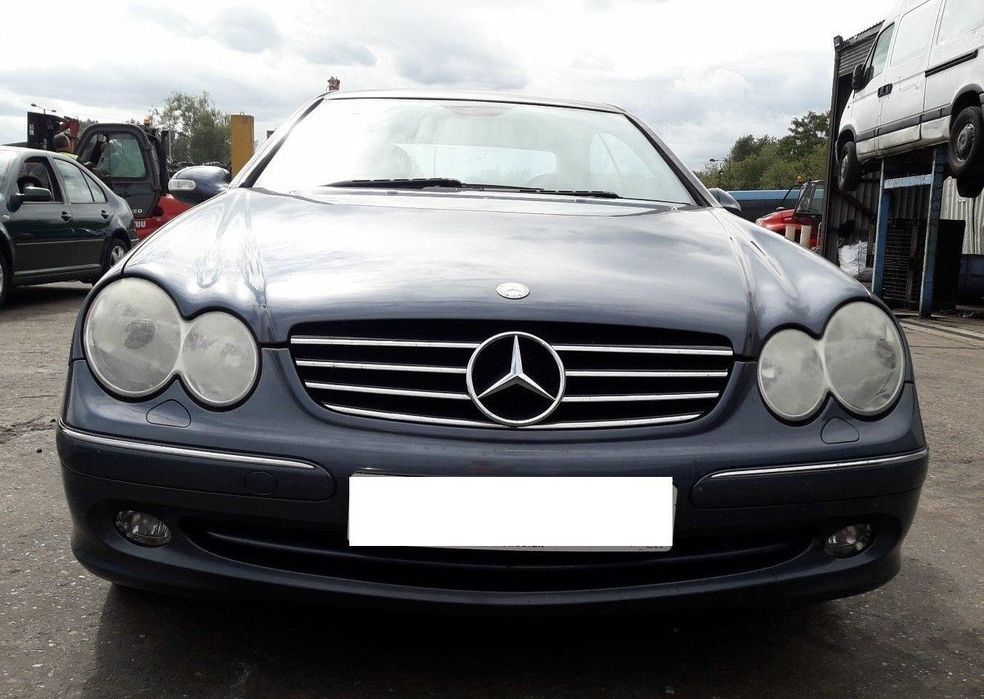 Mercedes CLK270 2.7CDI W209 de 2003 disponível para peças