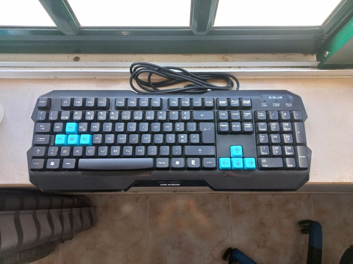 Teclado gaming E-blue polygon