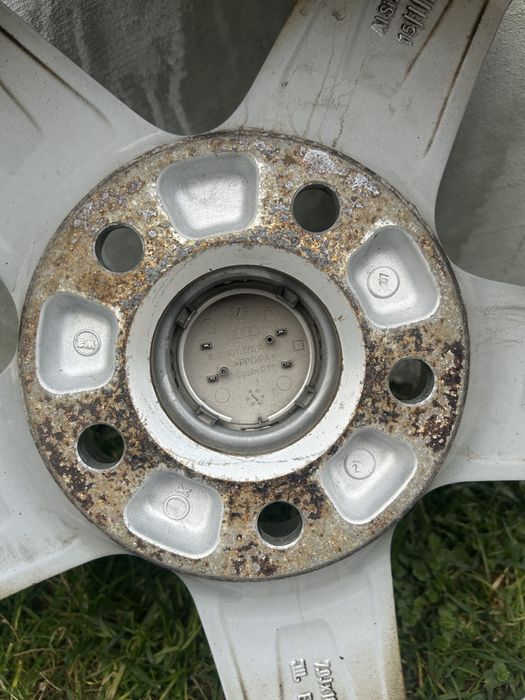 Оригінал,диски ауді, r16