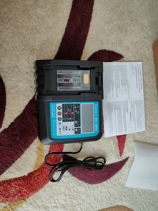 Продам зарядную станцию для аккумуляторов Makita 14,4V-18V  YF-DC-18RC