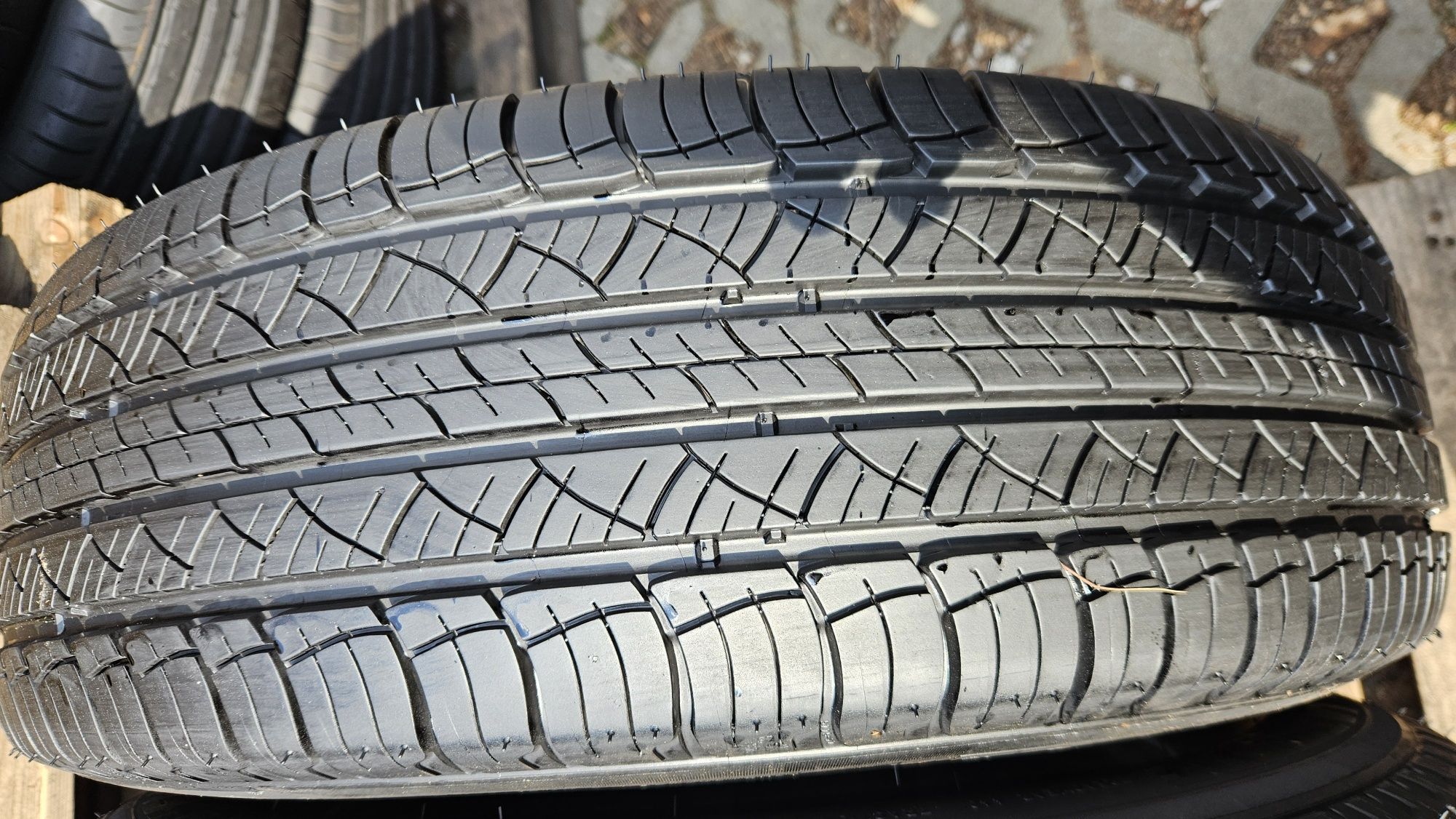 opony nowe 215/65R16 Michelin LATITUDE TOUR HP