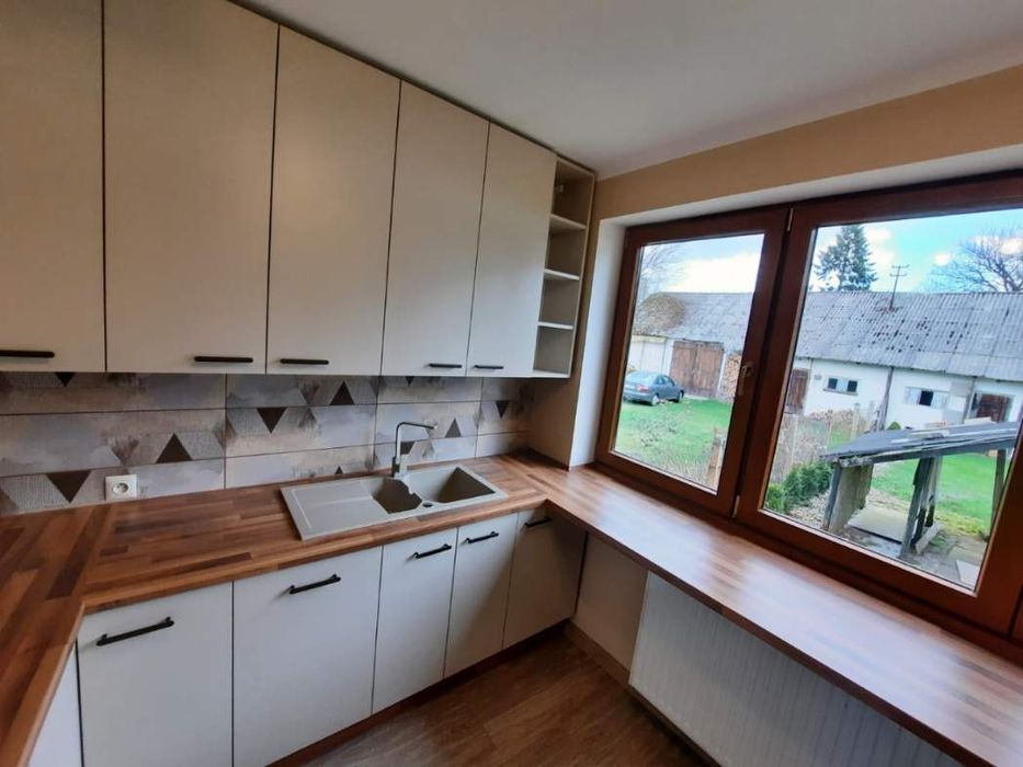 Meble na wymiar zamówienie kuchnie szafy garderoby meble biurowe