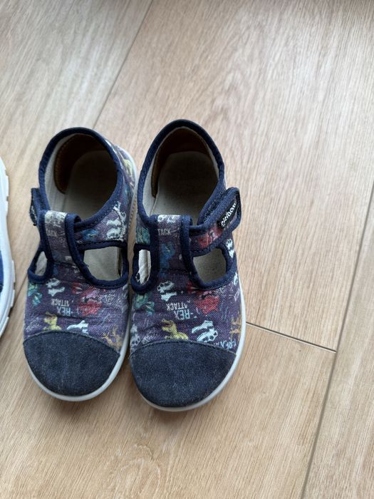 Kapcie firmowe Ciciban i Befado rozm 28