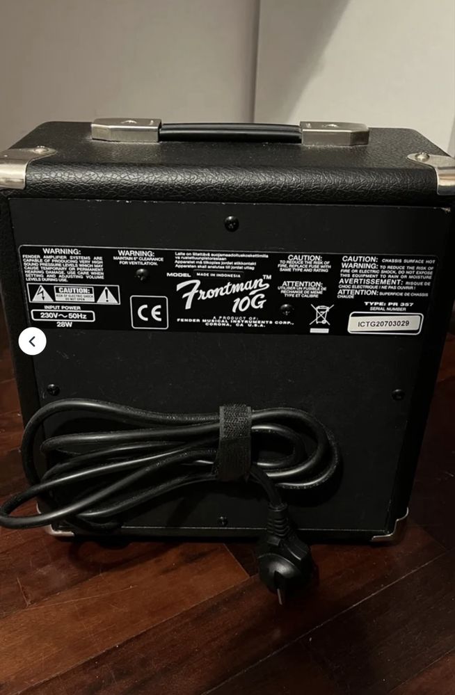 Squier Frontman 10G para Guitarra Elétrica 10-Watts