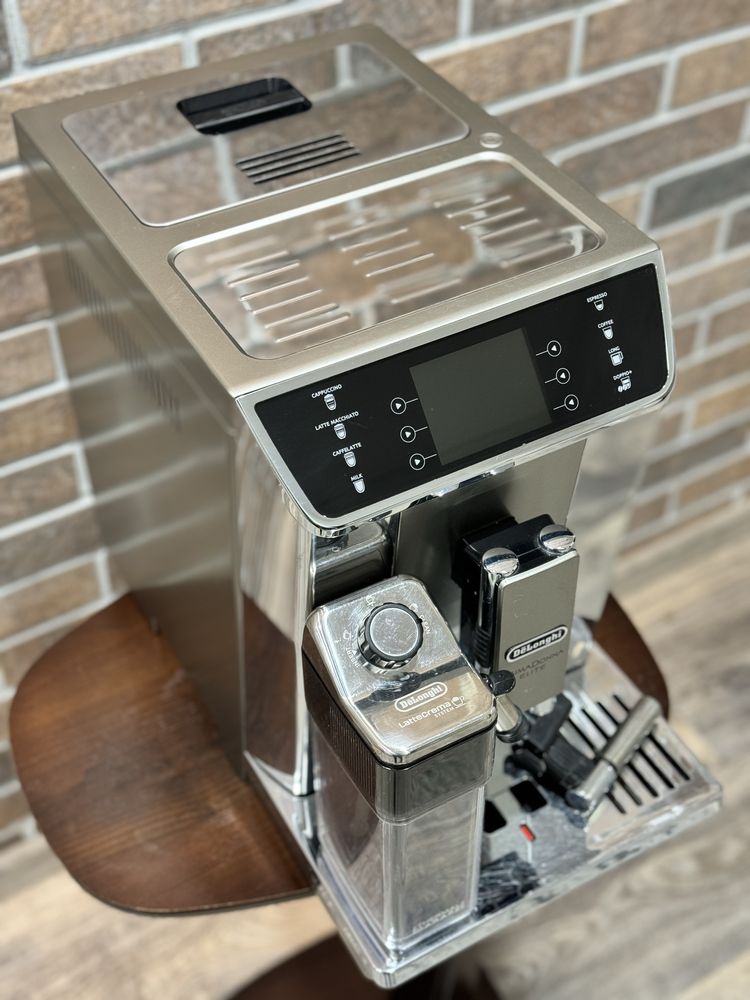 Кавомашина Delonghi Primadonna Elite