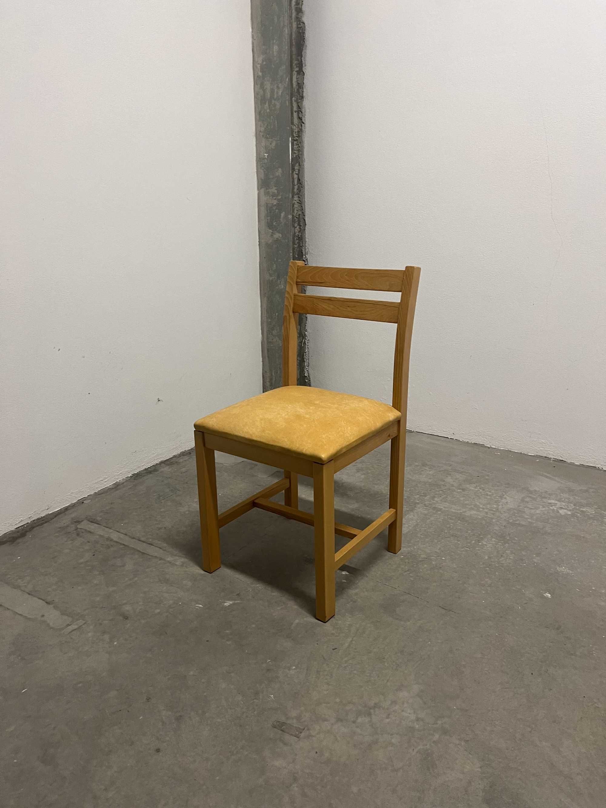Cadeiras / Mesas