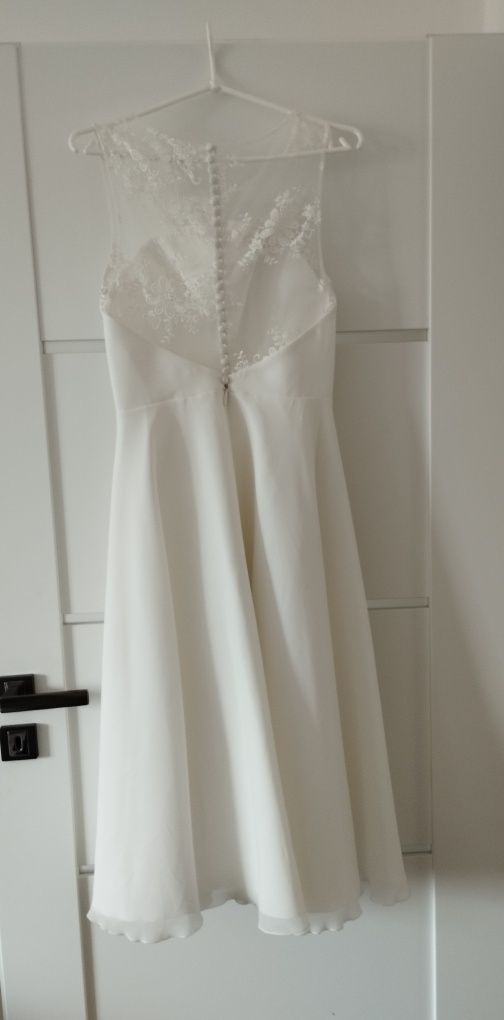 Biała krótka sukienka  rozmiar 36